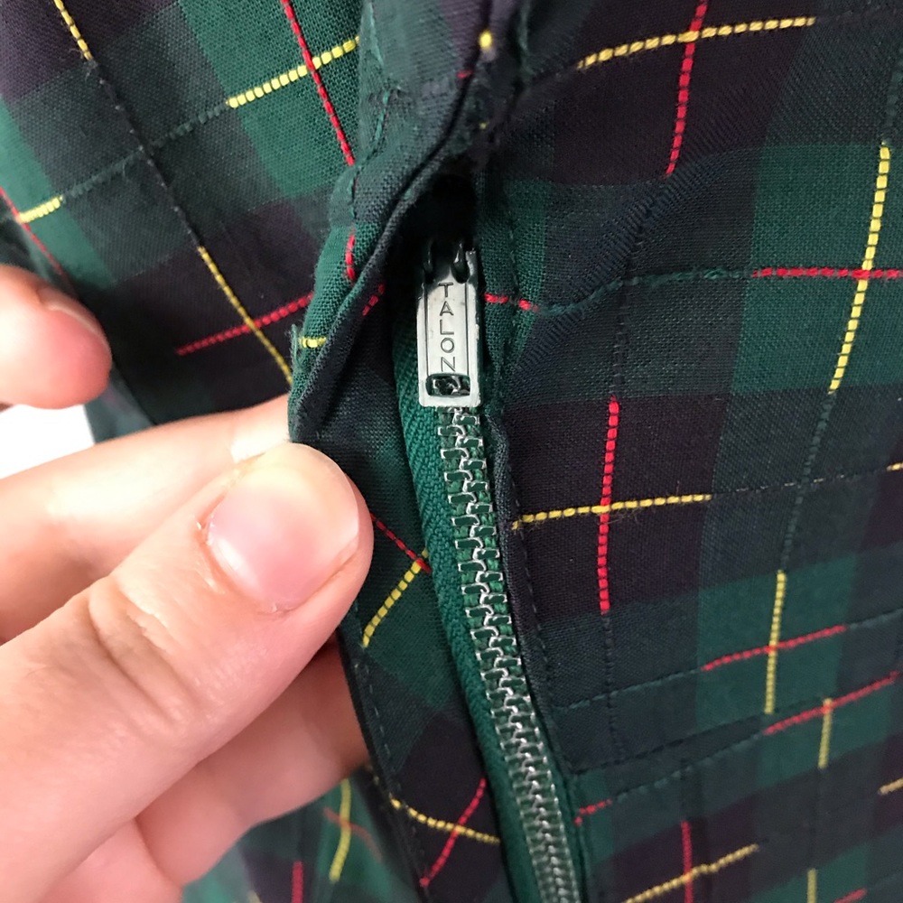 1940s 50s Young Comopolitan Plaid Green Dress XS - Picture 5 of 9